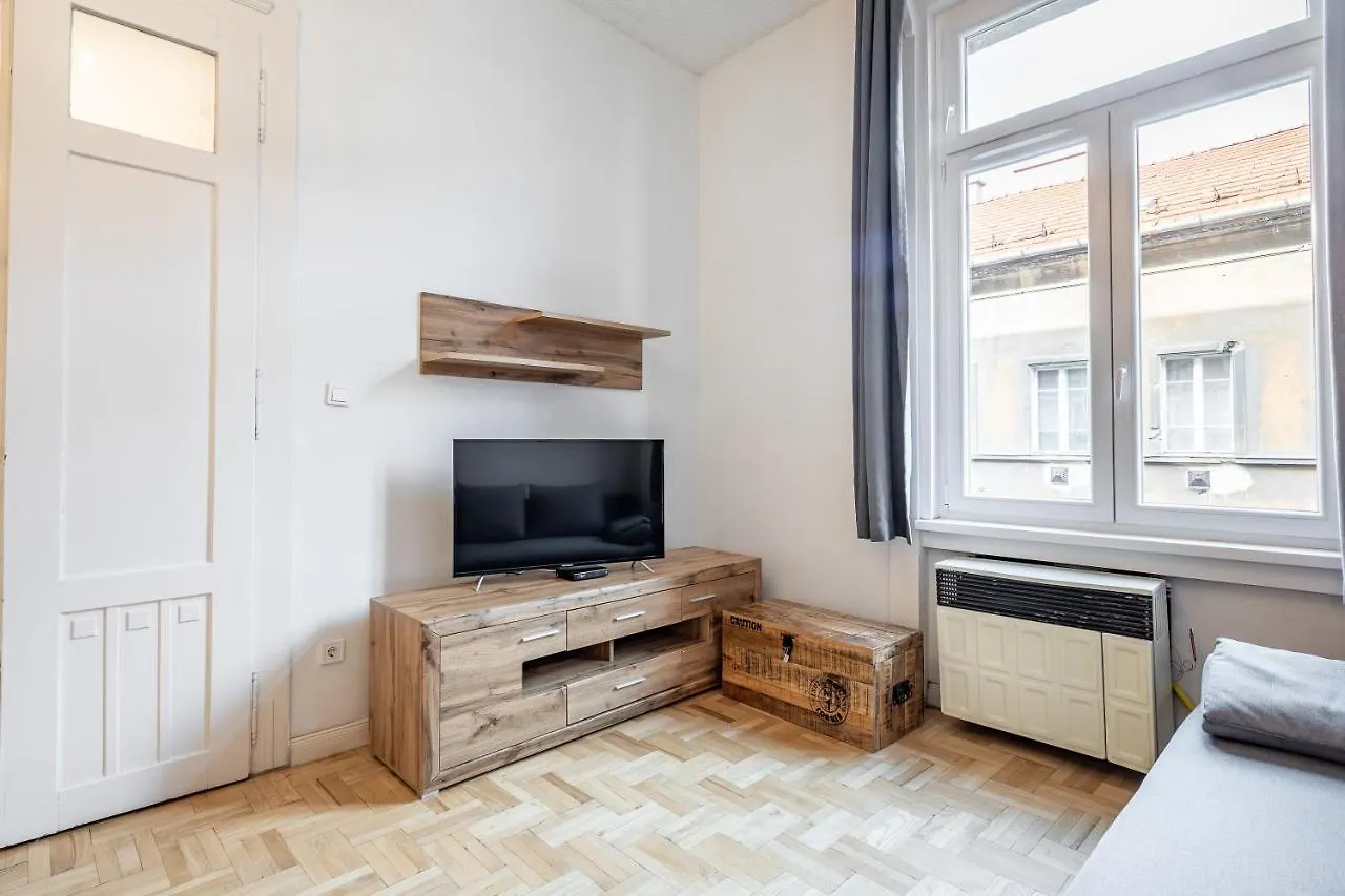 Central Luxury Apartment With Ac Budapest Hungary