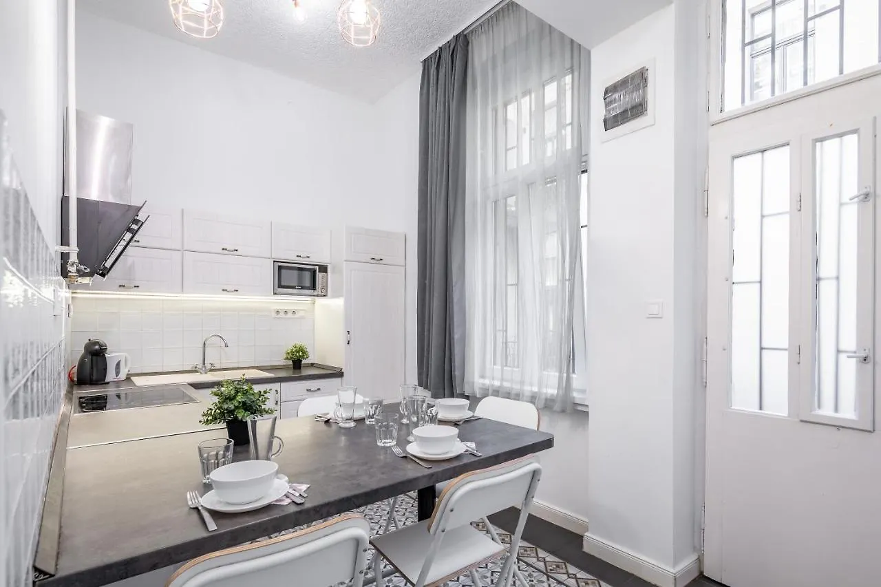 Central Luxury Apartment With Ac Budapest
